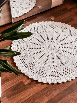 Istanbul crochet rug - White