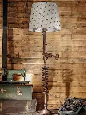 Lampadaire industriel